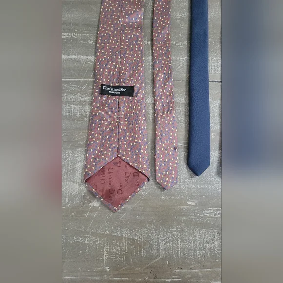Christian Dior Bundle Of Ties - Picture 2 of 16